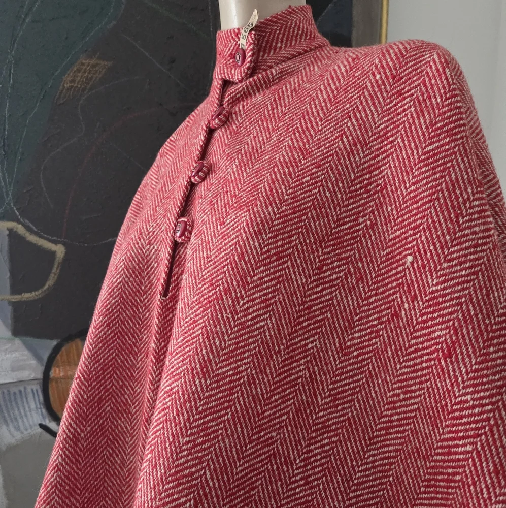 Vintage | Herringbone Tweed Cape and Skirt Set - Picture 6 of 14